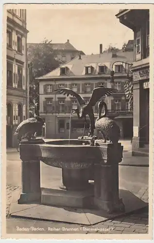 (35902) Foto AK Baden-Baden, Reiher-Brunnen, 1937