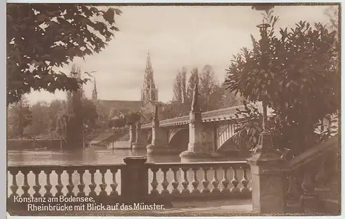 (34983) Foto AK Konstanz a. Bodensee, Rheinbrücke, Blick a. Münster, 1927