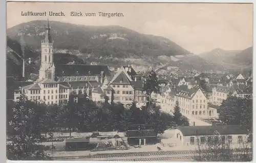 (114114) AK Bad Urach, Blick vom Tiergarten, Gleise, Kirche 1908