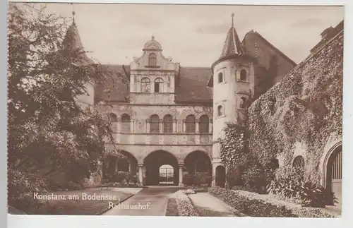 (108758) Foto AK Konstanz, Bodensee, Rathaushof, aus Kartenheft, vor 1945