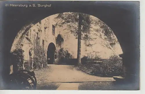 (107759) Foto AK Meersburg, Bodensee, Burghof, vor 1945