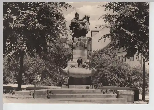 (87064) Foto AK Altenburg, Skatbrunnen 1974