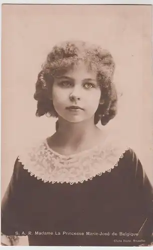 (51423) Foto AK Portrait Madame La Princesse Marie-José de Belgique, um 1916