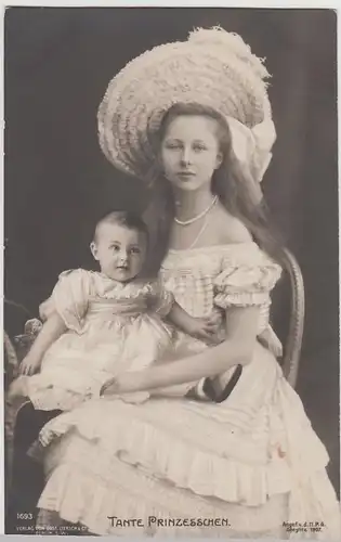 (115940) Foto AK Prinzessin Victoria Luise von Preußen mit Neffen 1910er