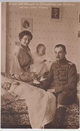 (109348) Foto AK Herzog zu Braunschweig mit Familie, um 1915