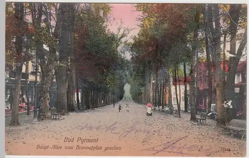 (89876) AK Bad Pyrmont, Haupt-Allee vom Brunnenplatz gesehen, 1916