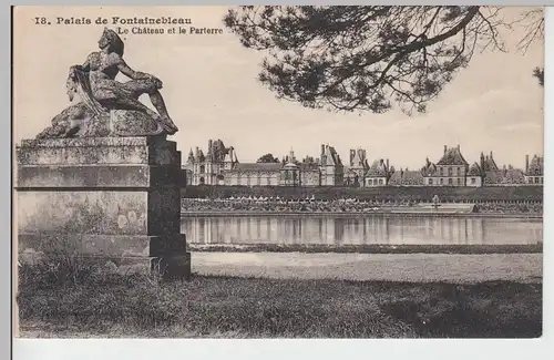 (88210) AK Palais de Fontainebleau, Le Château et le Parterre, vor 1945