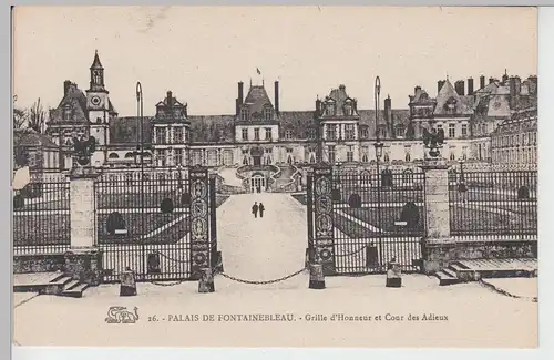 (88207) AK Palais de Fontainebleau, Grille d'Honneur, vor 1945