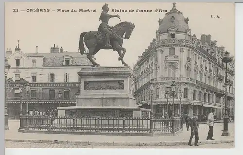 (82416) AK Orléans, Place du Martroi, statue de Jeanne-d'Arc, vor 1945
