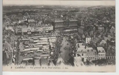 (82369) AK Cambrai, Vue Générale de la Place d'Armes, 1914