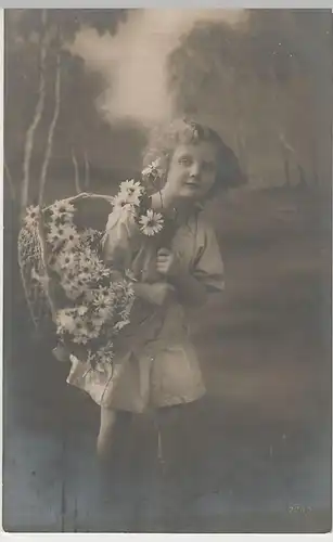 (81165) AK Mädchen mit Blütenkorb 1915