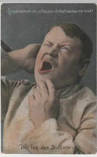 (80386) AK 1.WK Scherzbild "Der Tag des Soldaten", im Schlaf geweckt
