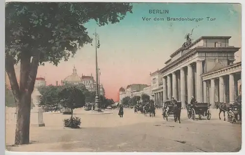 (78916) AK Berlin, vor dem Brandenburger Tor, vor 1920