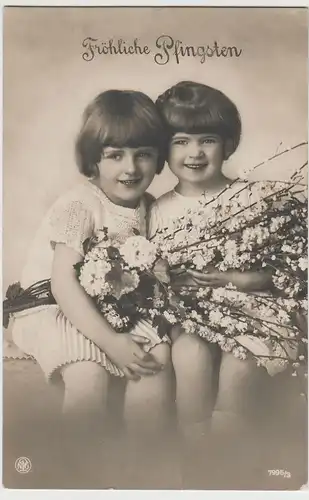(77424) Foto AK Fröhliche Pfingsten, Mädchen mit Blumen, 1928