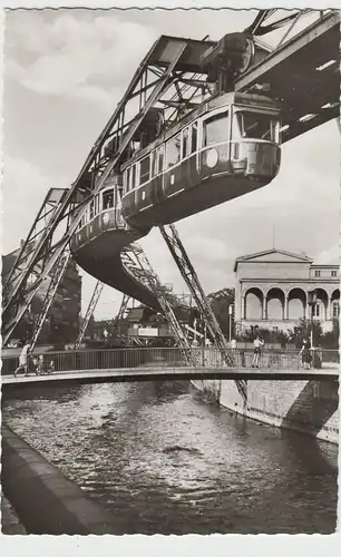 (77183) Foto AK Wuppertal Elberfeld, Schwebebahn am Landgericht 1958