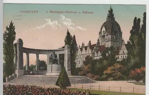 (76666) AK Hannover, von Bennigsen-Denkmal und Rathaus, 1918