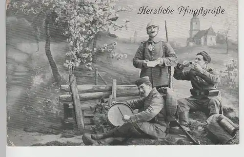 (76497) AK Pfingstgrüße, Soldaten beim Musizieren, Feldpost 1915