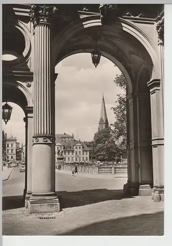 (75217) Foto AK Schwerin, Blick vom Schloßeingang zum Dom, 1968