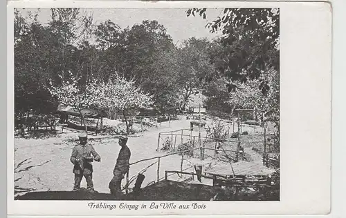 (73971) AK 1. WK, La Ville aux Bois, Soldaten beim Stiefel putzen 1914-18