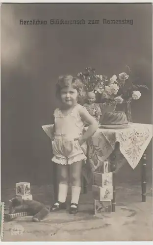 (73142) Foto AK Glückwunsch z. Namenstag, Mädchen m. Kuchen, Blumen