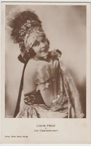 (70995) Foto AK Schauspielerin Liane Haid in "Die Csárdásfürstin", vor 1945