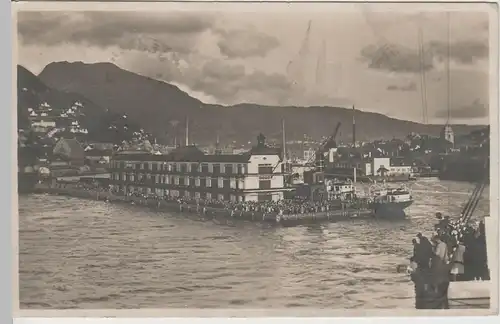 (67619) Foto AK Bergen, Norwegen, Landungsbrücke, Håkonshalle 1927