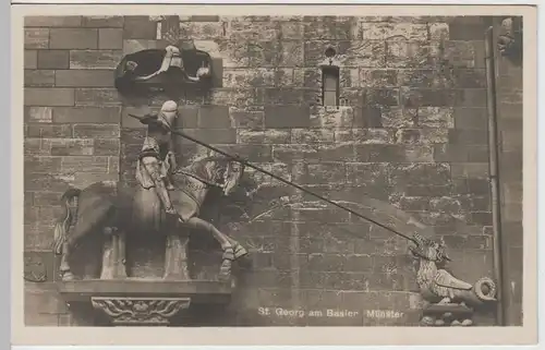(65464) Foto AK Basel, St. Georg Figur am Münster