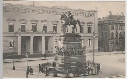 (64326) AK Berlin, Denkmal Friedrich d. Große u. Palais Wilhelm I. 1917