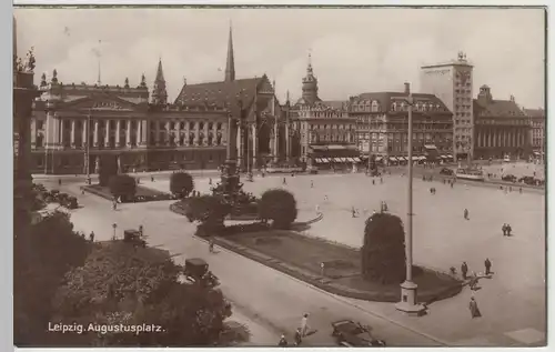 (64088) Foto AK Leipzig, Augustusplatz, Augusteum, Paulinerkirche 1931