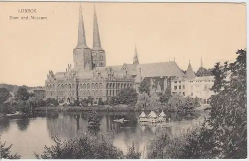 (61240) AK Lübeck, Dom und Museum, vor 1942