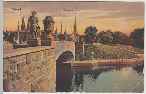 (61222) AK Lübeck, Puppenbrücke, Marienkirche, Petrikirche, vor 1942