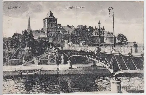 (61220) AK Lübeck, Burgtorbrücke 1927