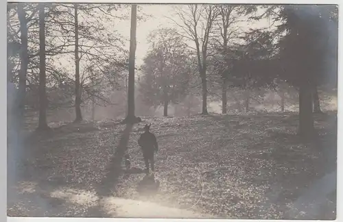 (60772) Foto AK Jäger mit Hund im Wald, Bayern 1923