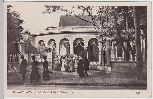 (54980) Foto AK Vichy, La source des Célestins 1910er