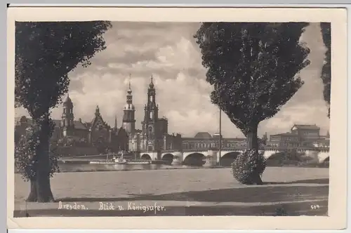 (60055) Foto AK Dresden, Blick vom Königsufer 1942