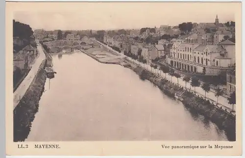 (59101) AK Mayenne, vue panoramique sur la Mayenne, vor 1945