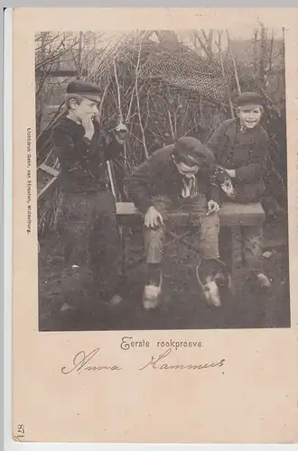 (58601) AK Kinder mit Rauchware, niederl. Karte "Eerste rookproeve" 1902