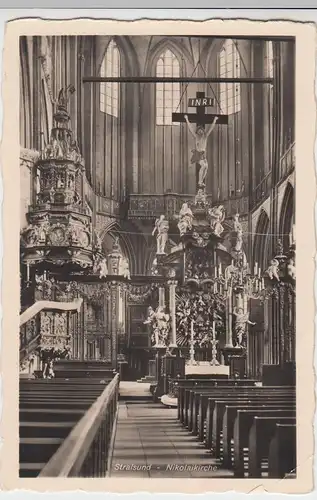 (58484) Foto AK Stralsund, Nikolaikirche, Inneres, vor 1945