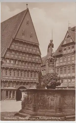 (57463) Foto AK Hildesheim, Rolandbrunnen, Kunstgewerbehaus, vor 1945