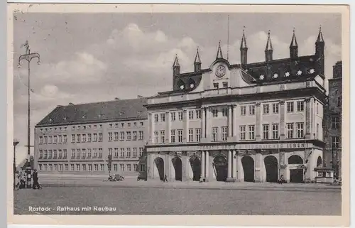 (55402) AK Rostock, Rathaus mit Neubau 1955