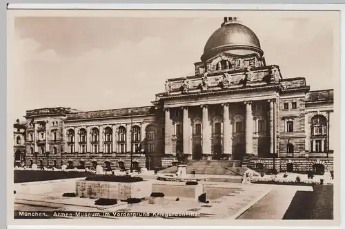 (55249) Foto AK München, Armeemuseum, Kriegerdenkmal, vor 1945