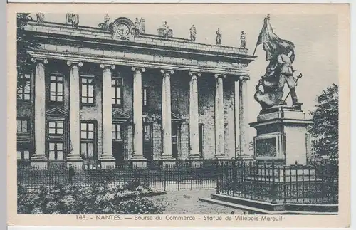 (53553) AK Nantes, Bourse du Commerce, Statue de Villebois-Mareuil, vor 1945