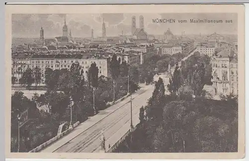 (49002) AK München, Totale vom Maximileaneum aus, Feldpost 1915
