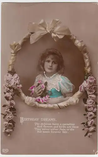 (48734) Foto AK Geburtstag, Birthday Dreams, Mädchen, Rosen, vor 1945