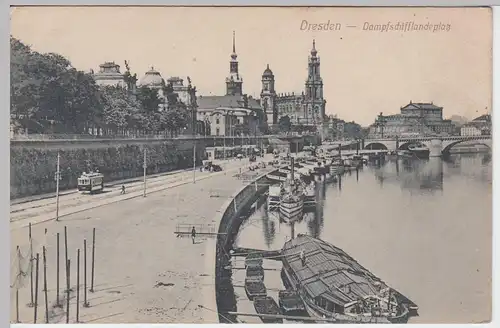 (48272) AK Dresden, Dampfschifflandeplatz, Hofkirche, Straßenbahn, v. 1945
