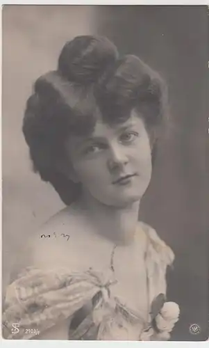 (47029) Foto AK junge Frau mit üppigem Haar 1908