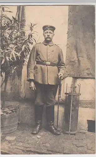 (46264) Foto AK 1.WK Soldat mit Säbel, Portrait, Feldpost 1916