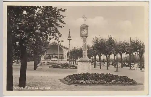 (45745) Foto AK Seebad Ahlbeck, Konzertplatz, 1954