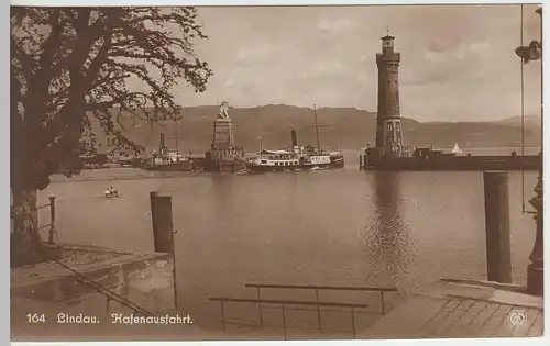 (44495) Foto AK Lindau, Hafenausfahrt, vor 1945