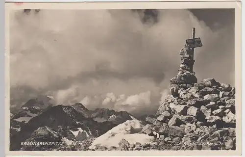 (42933) Foto AK Braunarlspitze, Wegweiser zur Göppinger Hütte 1930